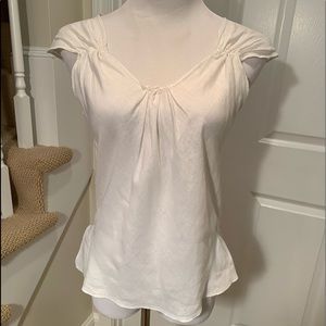 Linen top, size MP, cute detailing